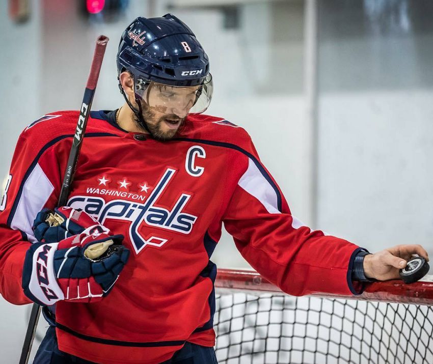 Throwback Caps jersey from Alex Ovechkin's NHL debut up for auction - The  Washington Post