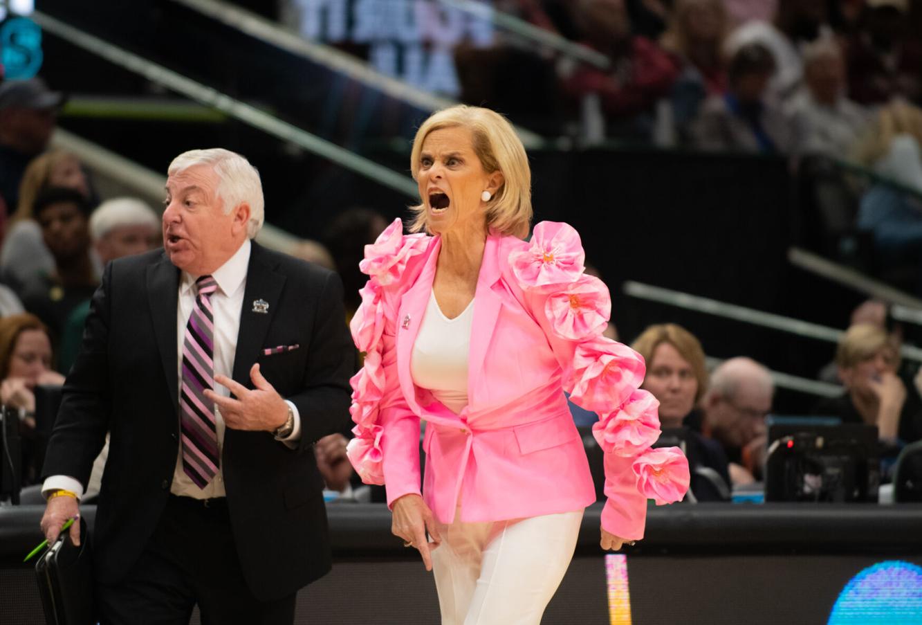 Kim Mulkey signs contract extension, highestpaid women's