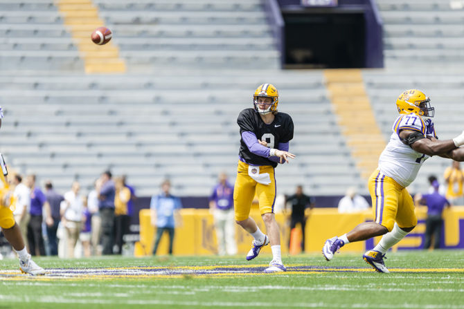 Chasen Hines, LSU's starting right guard, announces he will return