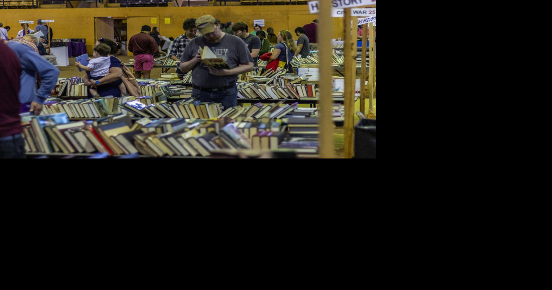 Baton Rouge residents, LSU students buy affordable books in bulk at LSU