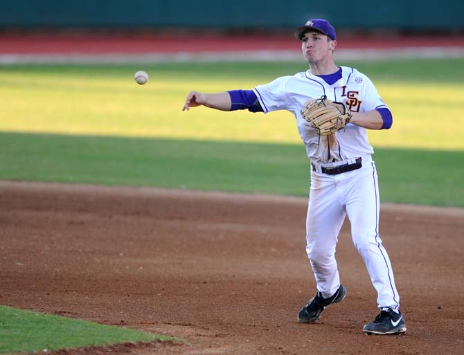 LSU baseball freshman phenom Alex Bregman exceeding expectations