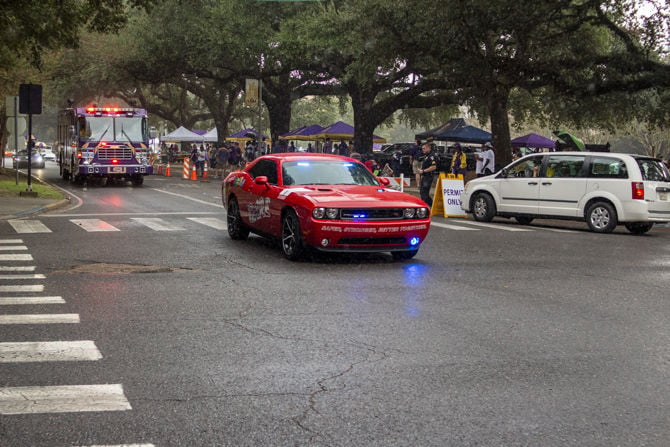 PHOTOS LSU Homecoming Parade Daily Lsureveille Com   5bcb763a279b7.image 