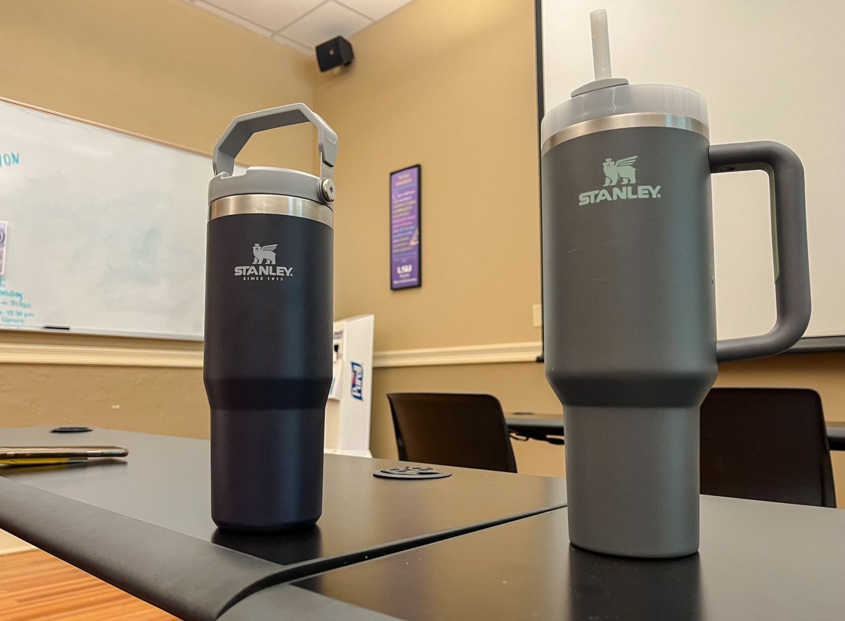 Stanley or Hydro Flask? What your water bottle says about you