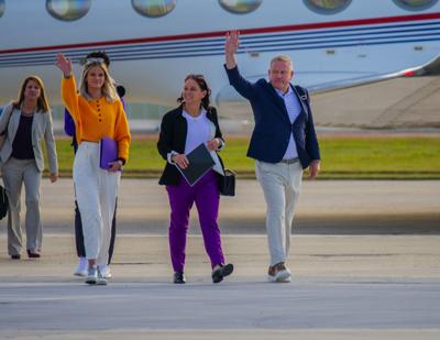 PHOTOS: Newly hired LSU football head coach Brian Kelly and family fly into Baton  Rouge | Multimedia 