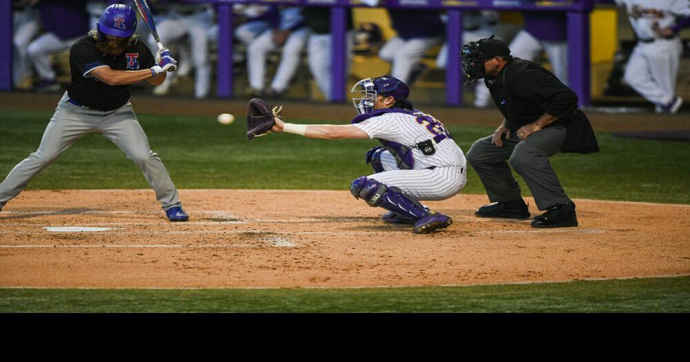 The Home Plate Umpire Tonight Just Ran Off the Field Mid-Inning