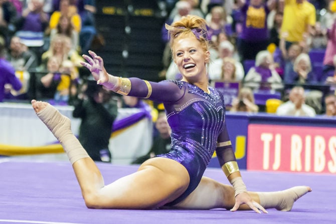 No. 1 LSU gymnastics defeats No. 9 Alabama in front of largest home ...