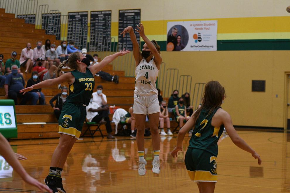 Lynden Back On The Court With New Younger Faces Sports 