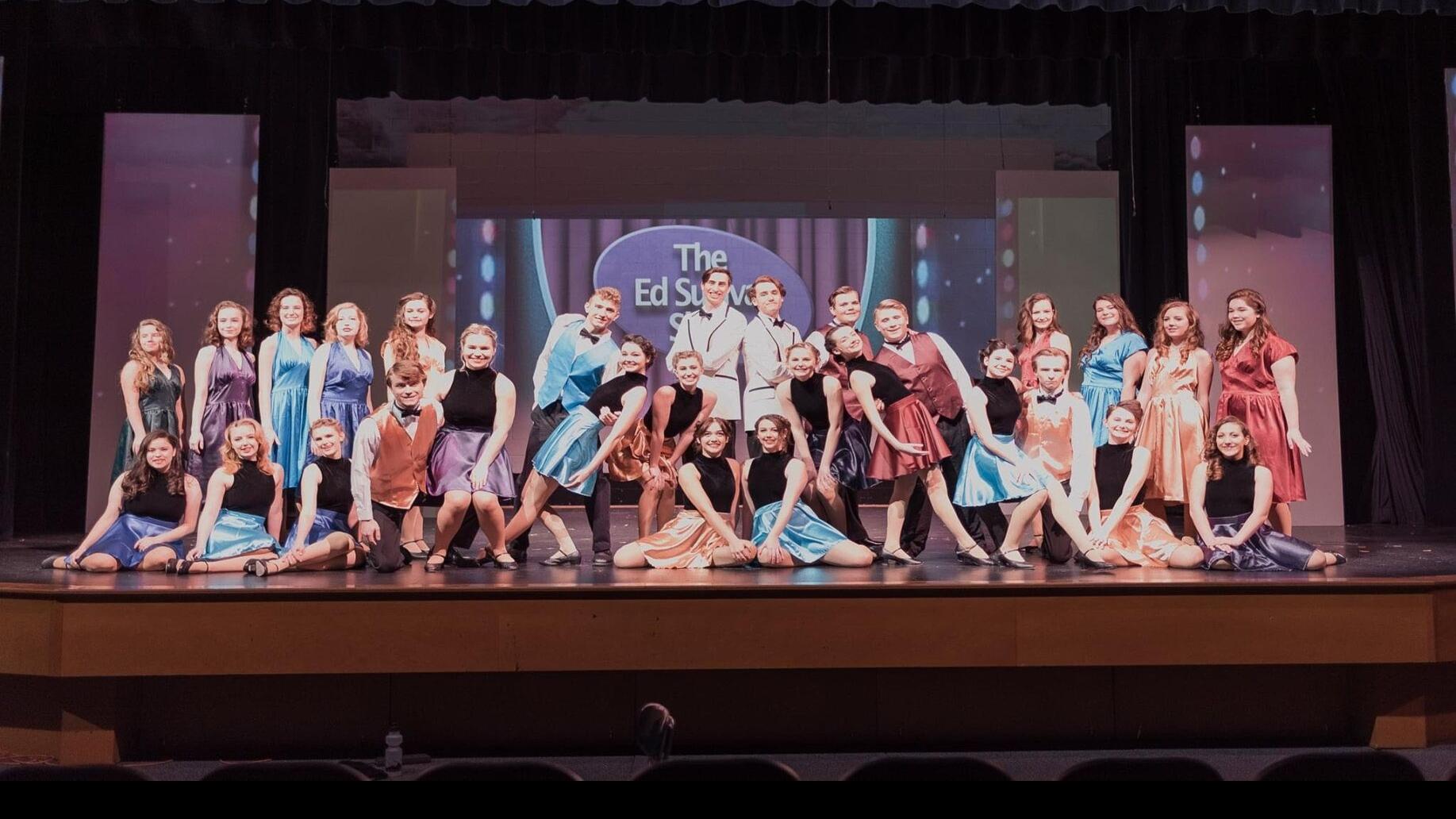 White Christmas Lynden Wa 2022 Dzs6Yvi6O_E9Nm