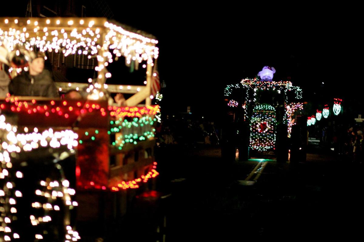 Benicia Christmas Parade 2022 Update: Lynden's 2021 Lighted Christmas Parade (With Video) | |  Lyndentribune.com