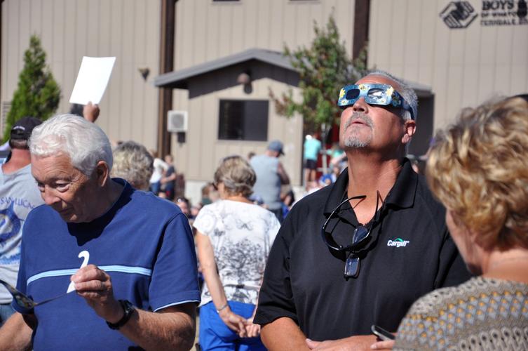 Whatcom witnesses cosmic history | News | lyndentribune.com