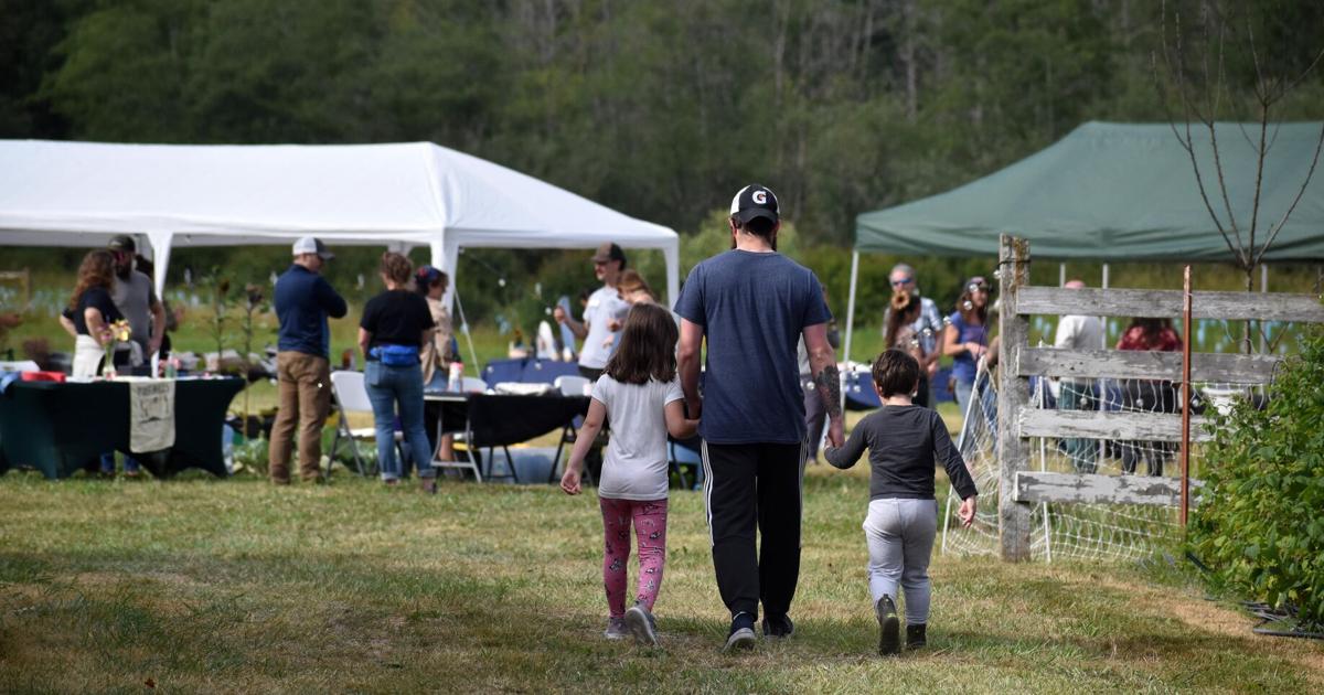 PHOTO GALLERY: Foothills Food Bank brings its community together