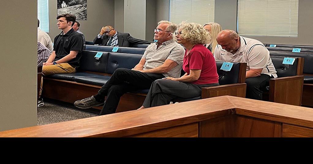 Possinger says Homestead plaintiffs should pay attorney fees or post