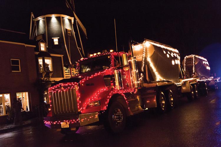 Lynden tree lighting and Christmas parade News