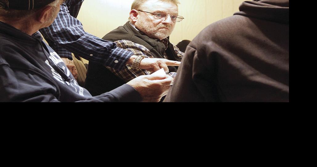 Harbor HOA seeks to have road paved News