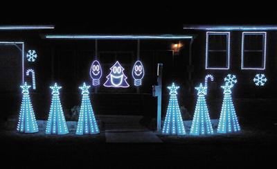 Dsu Professor Sets Christmas Light Display To Music Local News Madisondailyleader Com