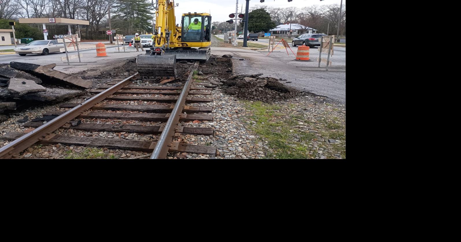 Crews make repairs to Commerce railroad crossing | News ...