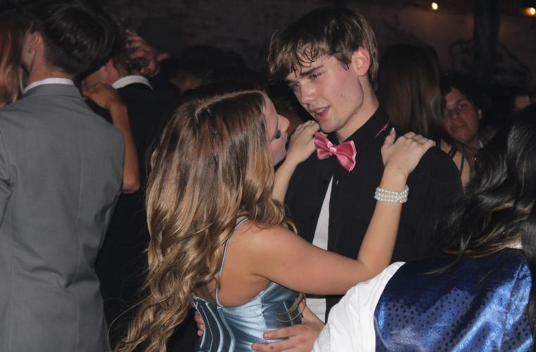 Jefferson High School holds 2025 Prom | School | mainstreetnews.com