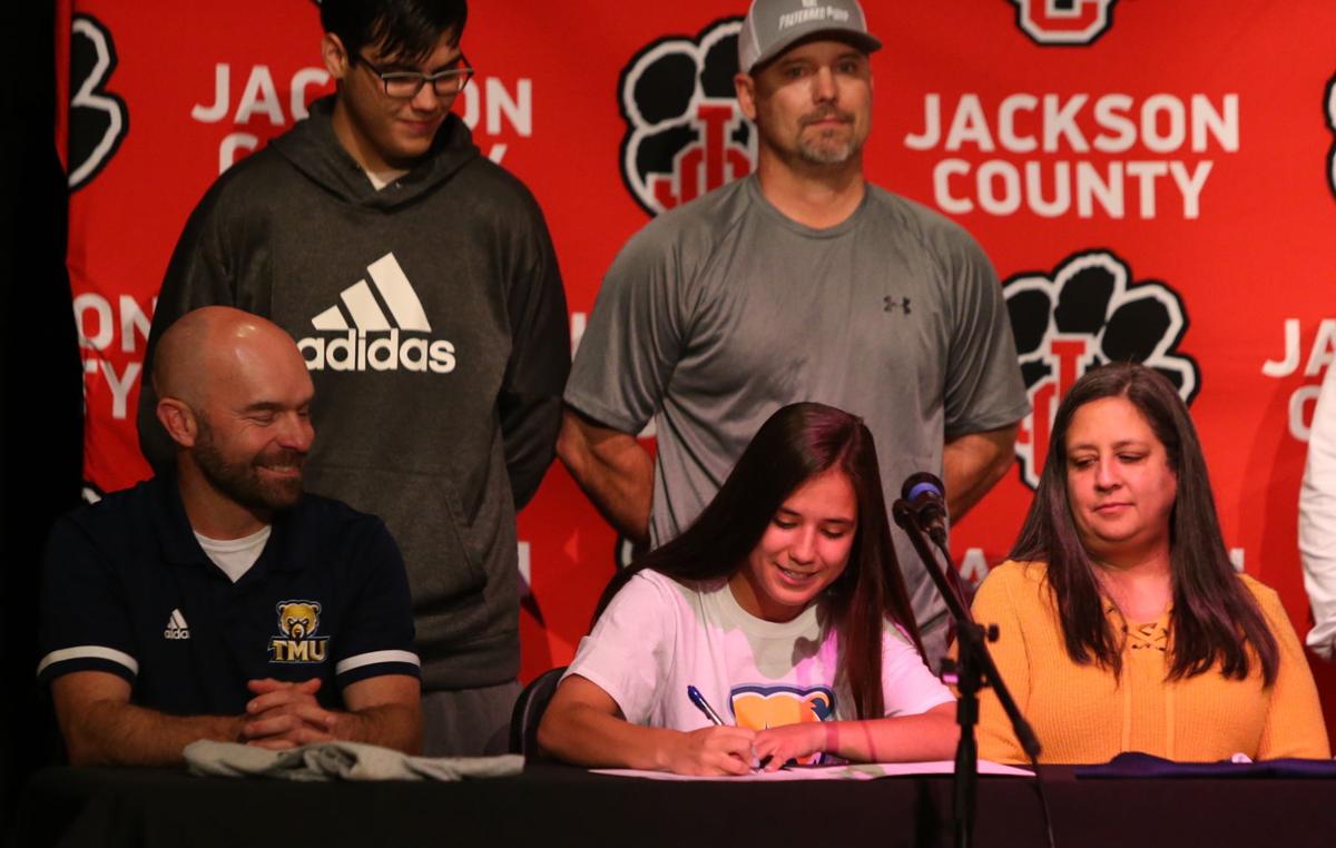 FOWLER TO CONTINUE SOCCER CAREER AT TRUETT McCONNELL