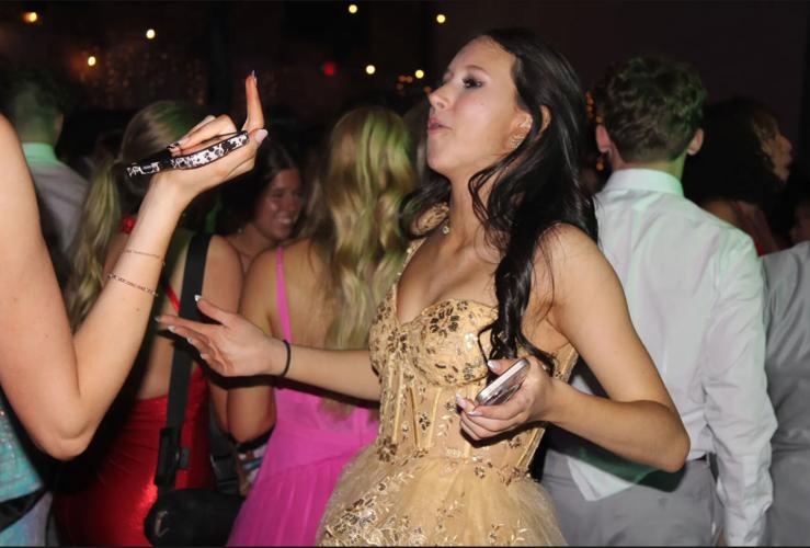 Jefferson High School holds 2025 Prom | School | mainstreetnews.com