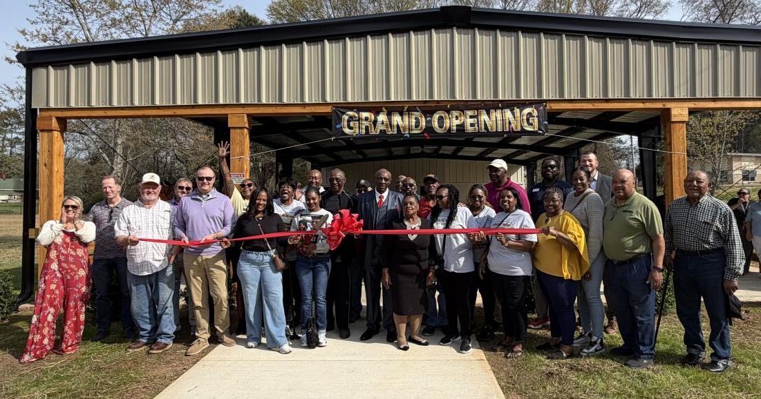 Commerce holds ribbon-cutting for new Chaney Park Pavilion