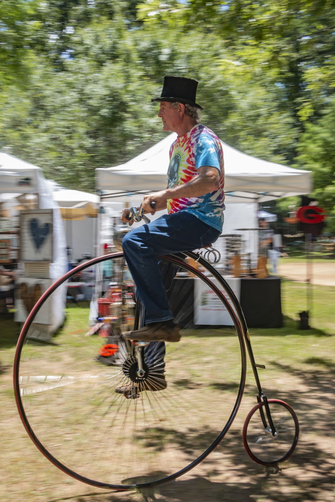 Penny farthing turns heads at antique festival