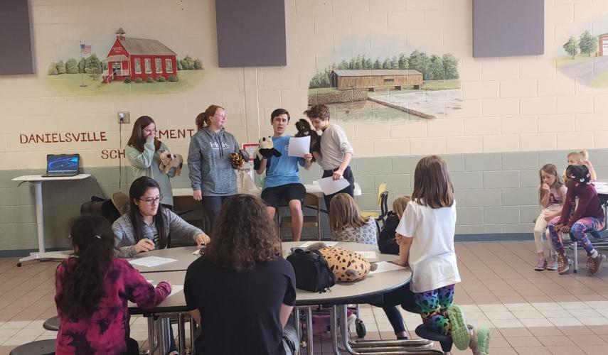 District Anchor Club receives ‘helmet matching grant