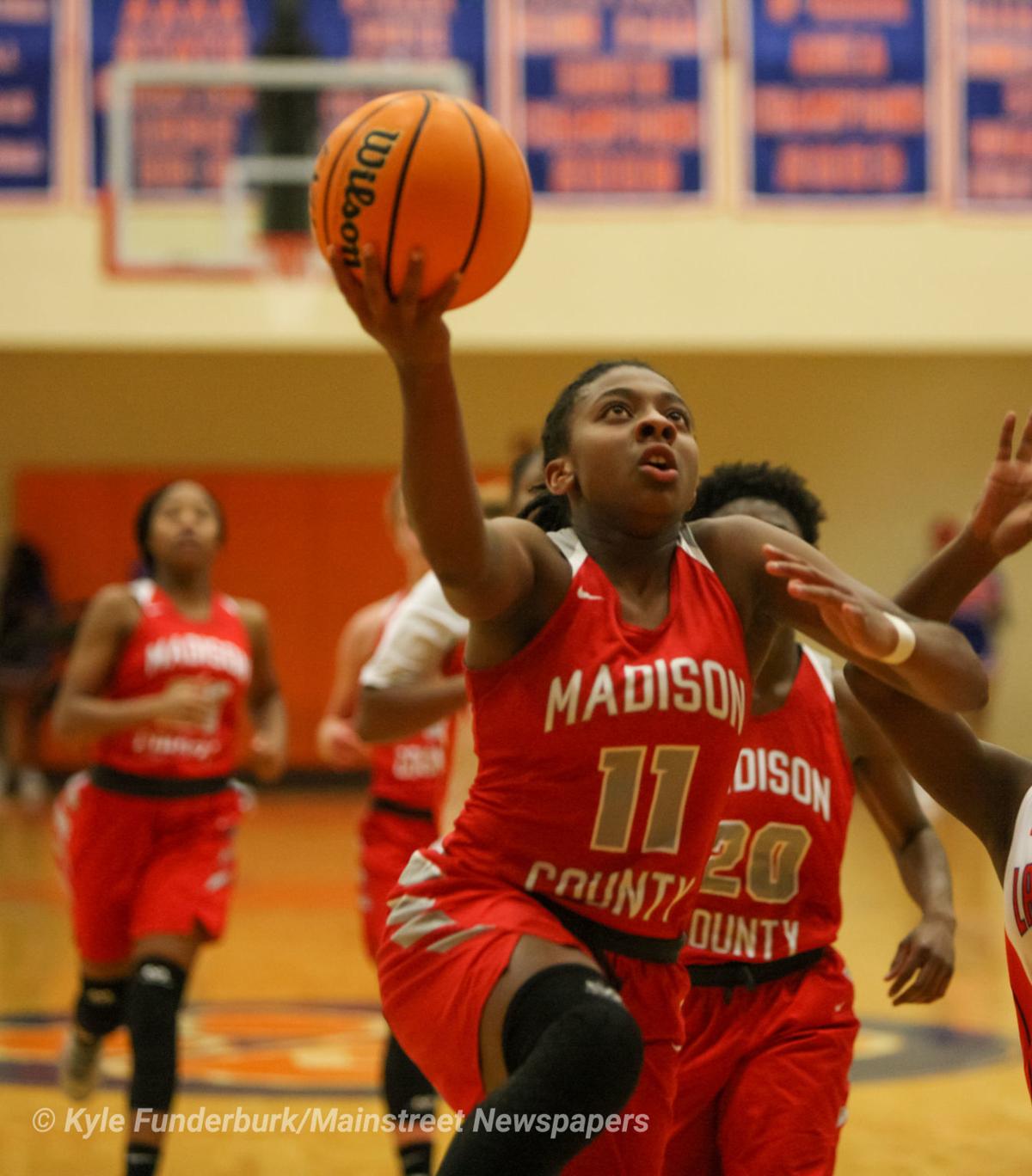 Photos Madison County Basketball Vs Cedar Shoals Mchs Sports Mainstreetnews Com