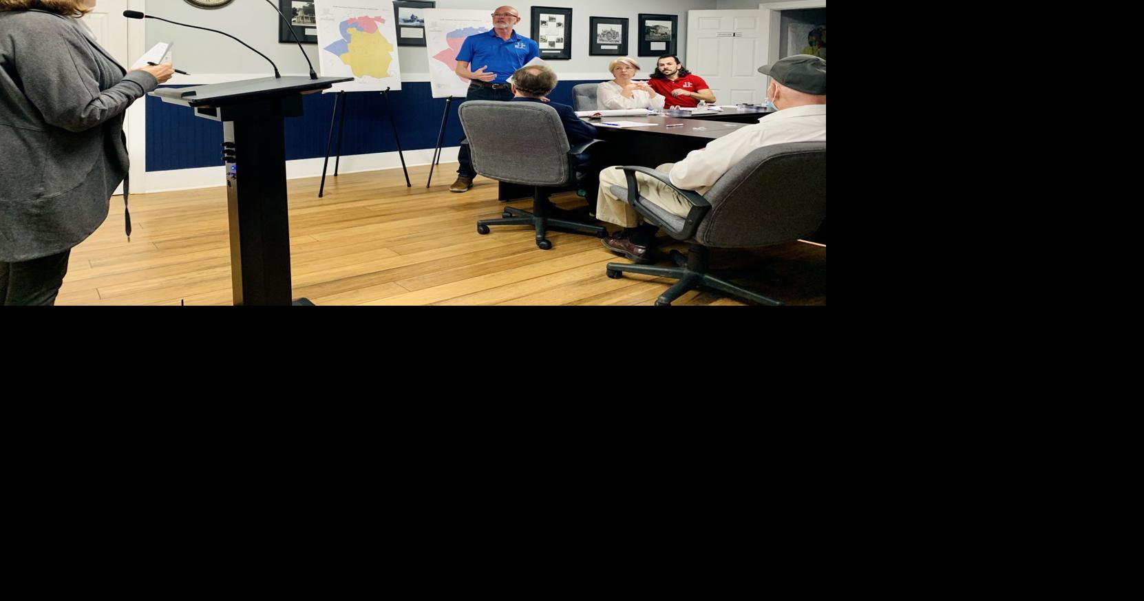 Hoschton leaders consider dividing city into council districts News