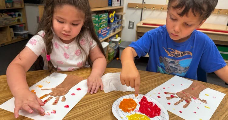Commerce pre-K students create fall art