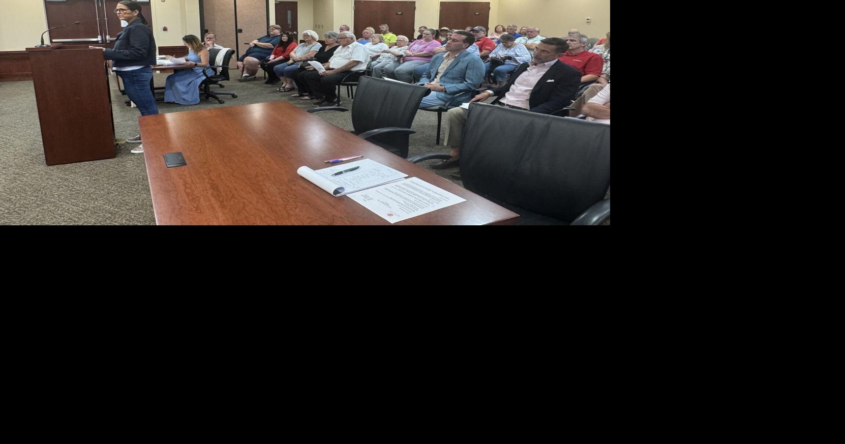 Braselton Town Council pauses decision on business license issue By Ben Munro ben@mainstreetnews.com Aug 11, 2026 23 mins ago