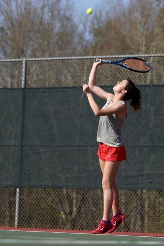 Tennis teams continue to battle on | Sports | mainstreetnews.com