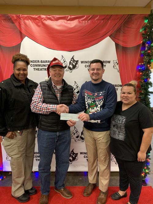 WBCT donates to Holiday Connection