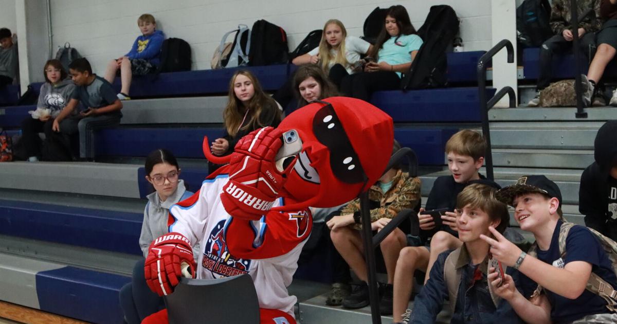 Athens Rock Lobsters mascot visits East Jackson Middle School School