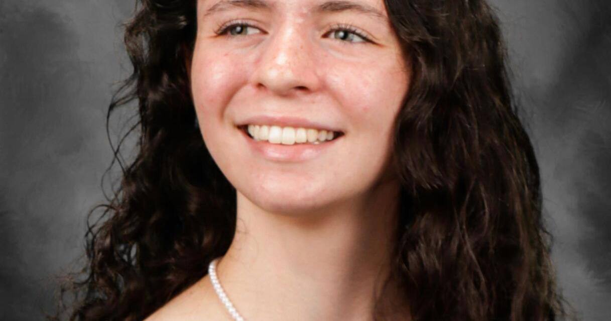 WBHS valedictorian: Anna Deaton - Vimarsana News