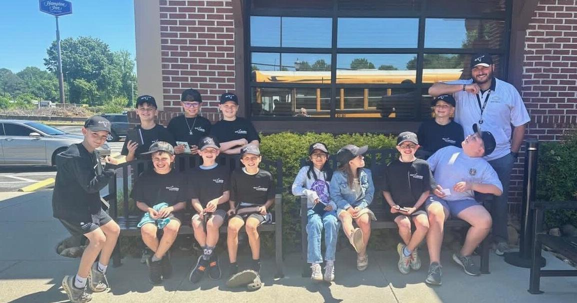 Commerce Elementary students earn reward trip to LongHorn Steakhouse
