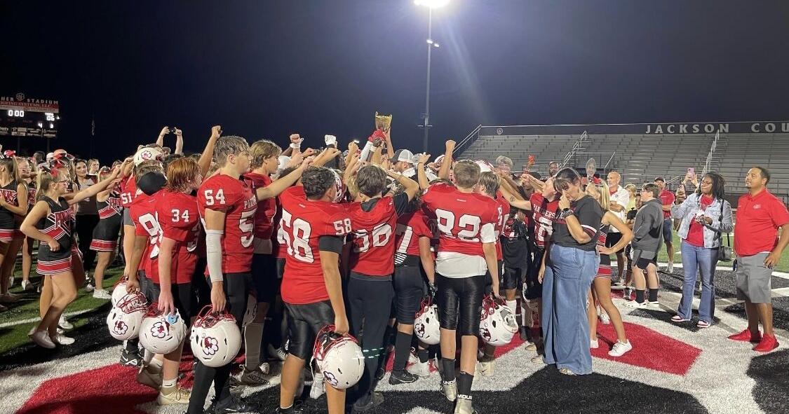 Middle school Panthers win another title, extend long winning