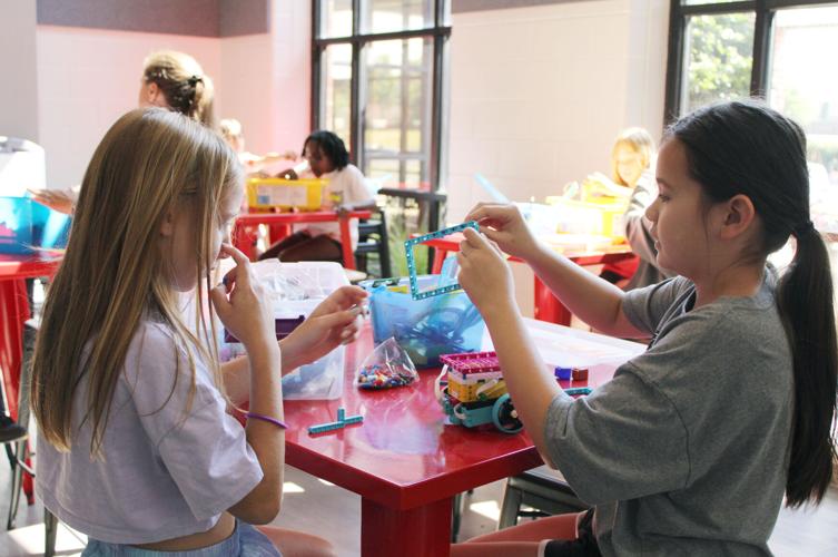 Gum Springs Elementary School hosts STEM camp | Features