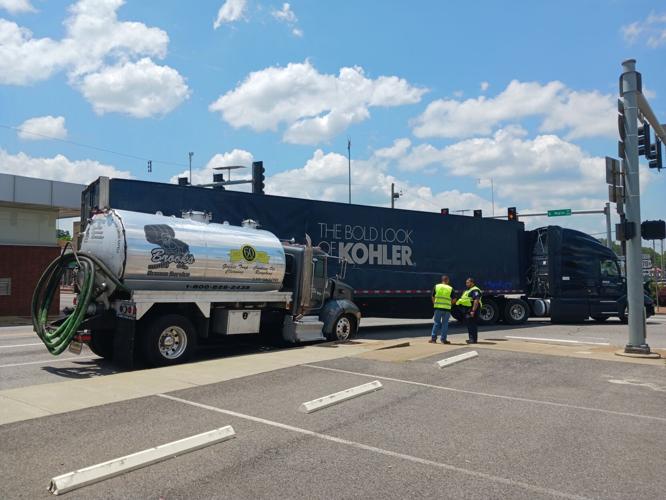 Wreck in downtown Malvern Photos & Videos