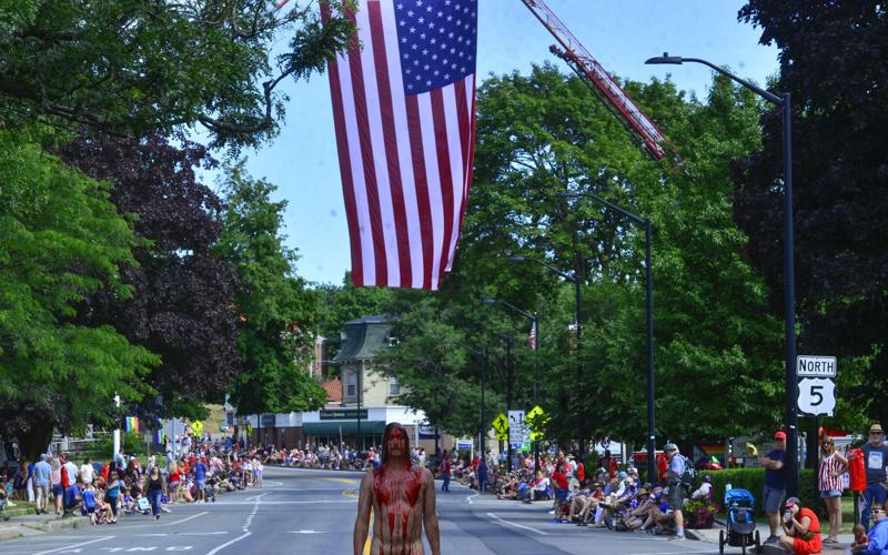 Naked activist in July 4 parade draws criticism Local-news manchesterjournal
