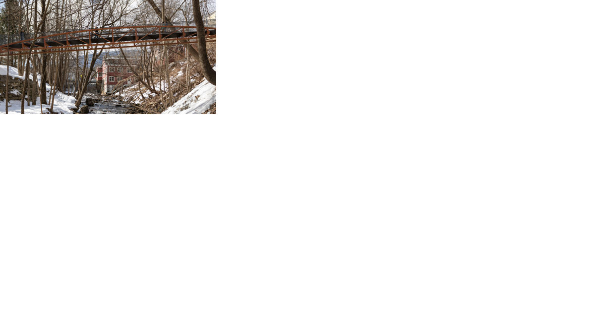 Bank of Bennington donates $25,000 to Manchester Riverwalk's pedestrian bridge - Vimarsana News
