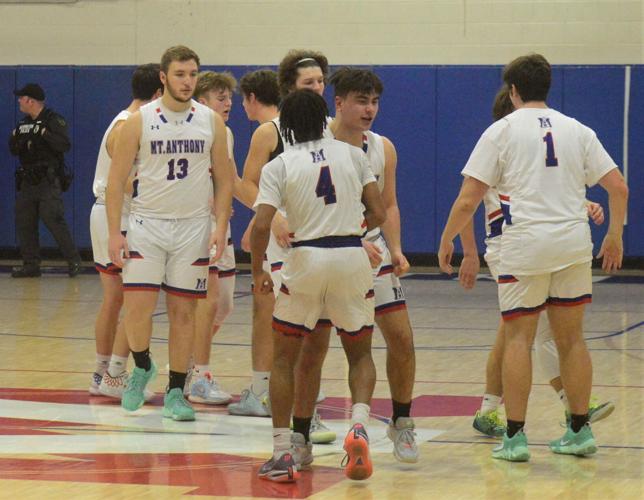 Mount Anthony boys basketball edges Hoosick Falls in offensive
