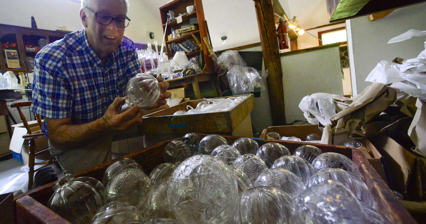 DuGrenier's new chandelier installation opens Saturday at SVAC - Vimarsana News