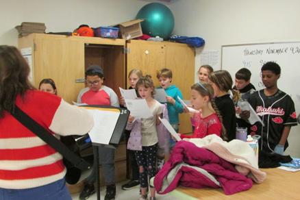 Students sing at Vermont Veterans' Home - Vimarsana News