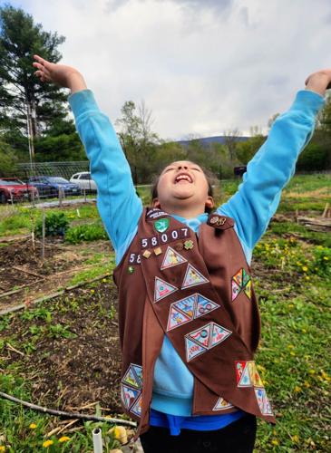 Young Girl Scout brings water project to Manchester Community Garden ...