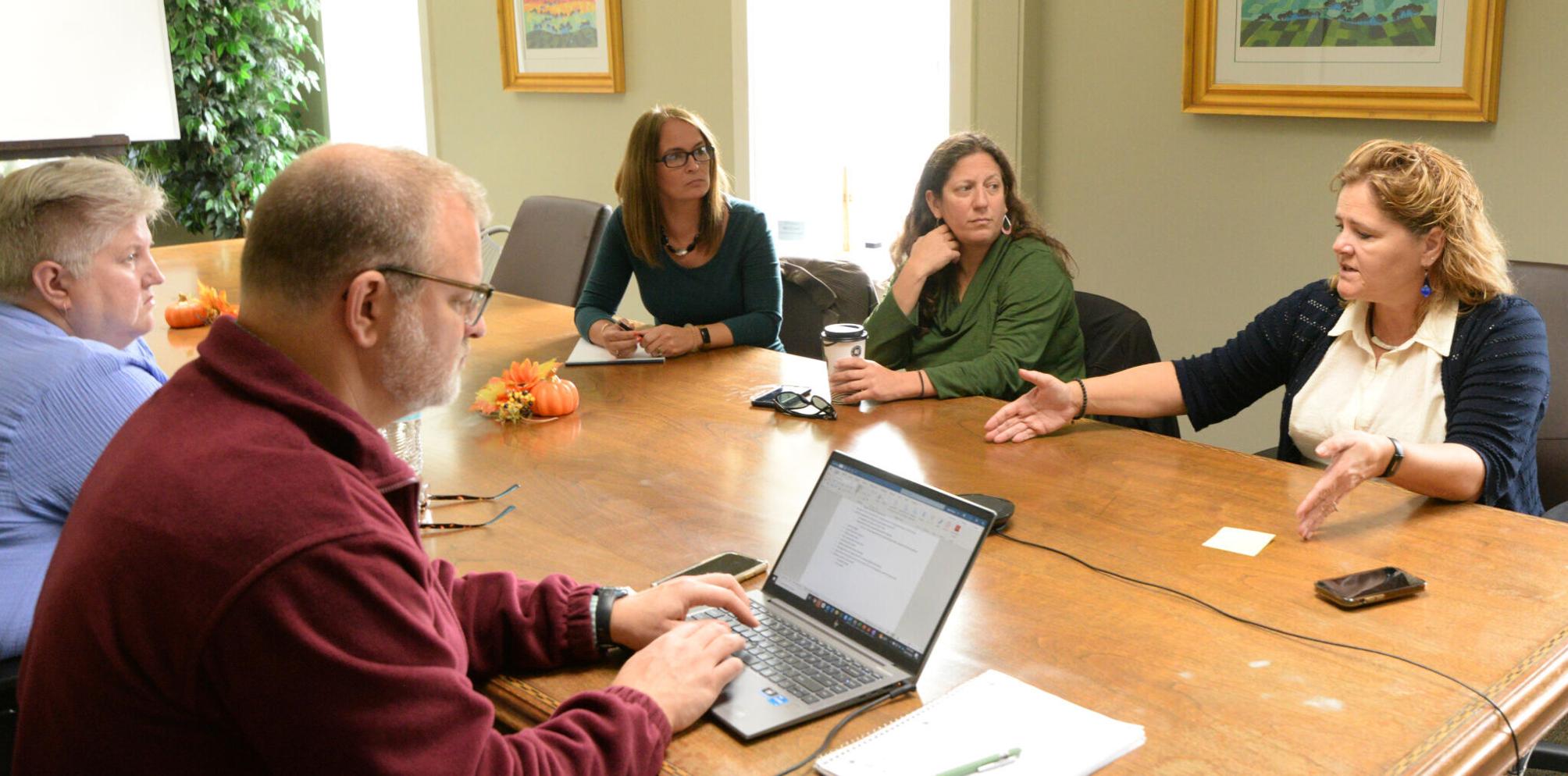 Secretary of State visits Bennington County; meets with town clerks