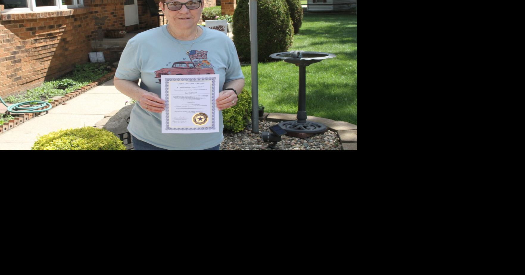 Hoffman receives Legion Auxiliary award