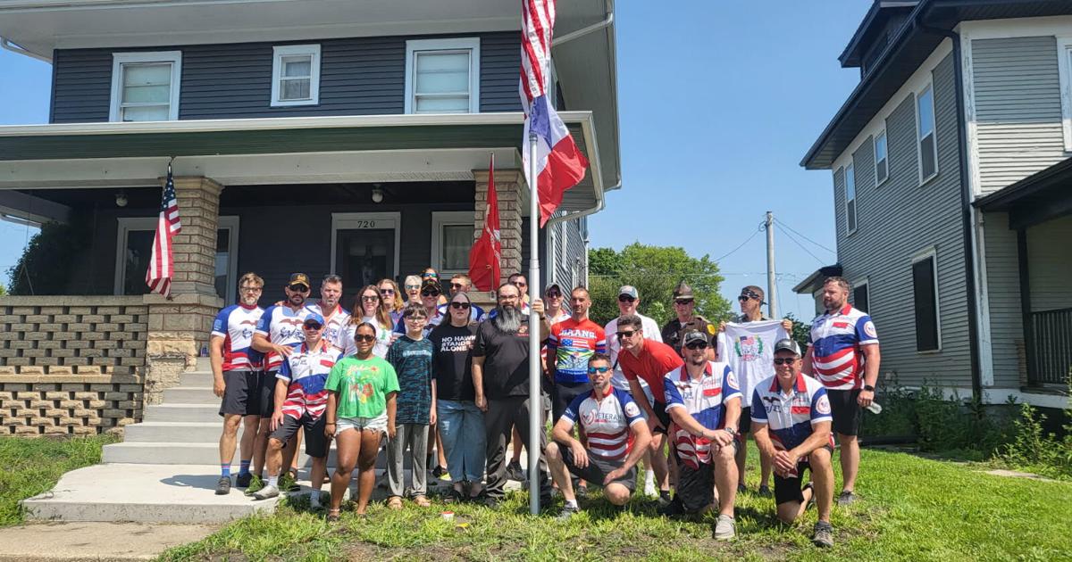 Local Marine veteran receives flagpole