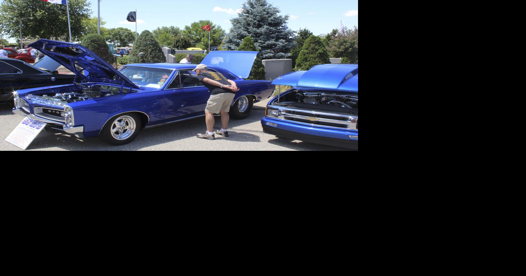 Tractors and classic cars fill Ryan News