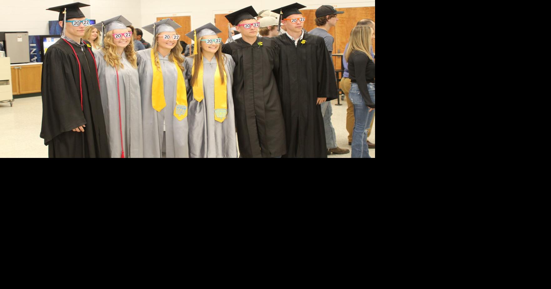 Edgewood-Colesburg holds commencement ceremonies | News ...