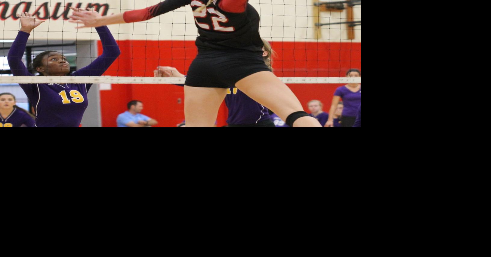 AROUND THE TOWN IN SPORTS Coffee Middle School earns first win on night Local